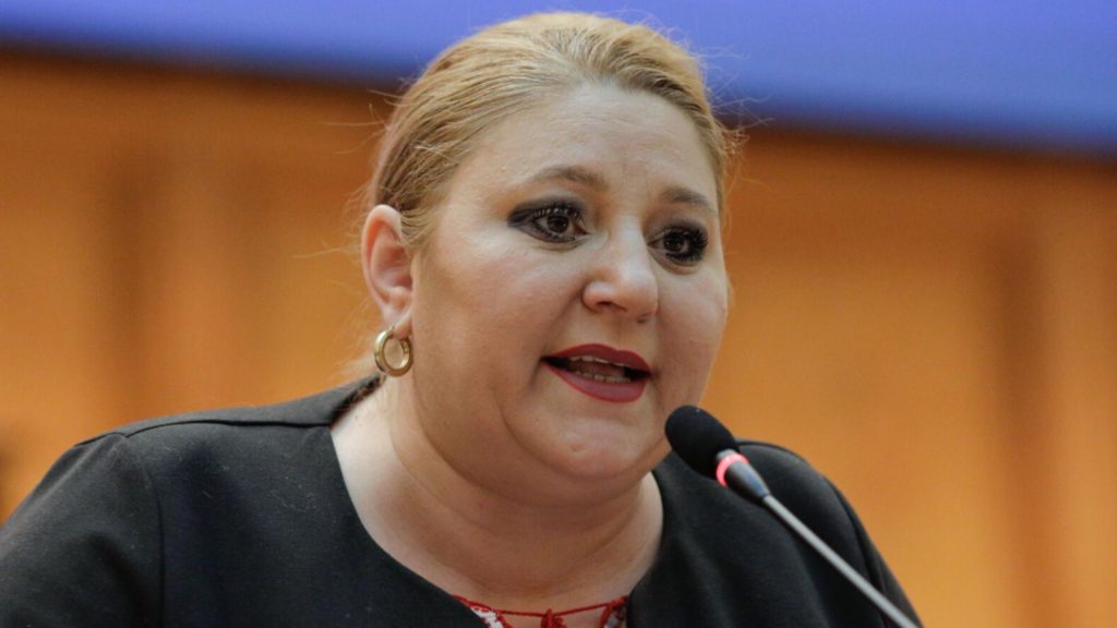 Diana Sosoaca live pe Facebook la investirea lui Nicolas Maduro VIDEO