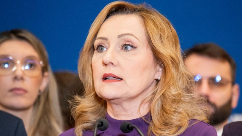 Sefa rezistilor apel la unitate dupa plecarea din Coalitie Tupeul din mesajul de Revelion