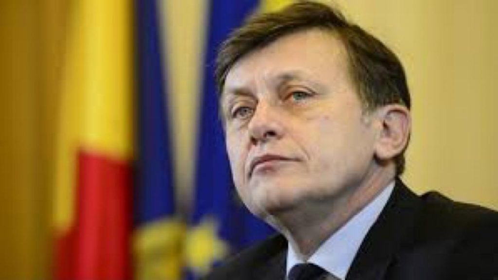 Crin Antonescu refuza trimiterea trupelor in Ucraina