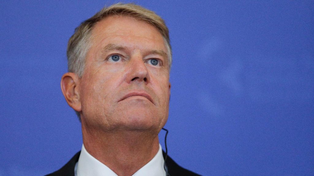 Iohannis ar putea fi cercetat pentru inalta tradare