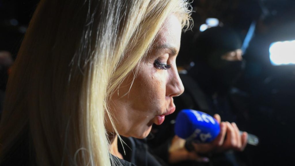 Laura Vicol in fata judecatorilor Am fost cheltuitoare
