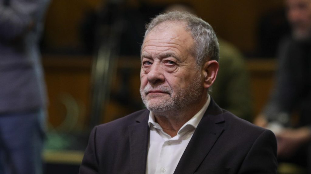 Procesul lui Dumitru Buzatu incepe cu amanare