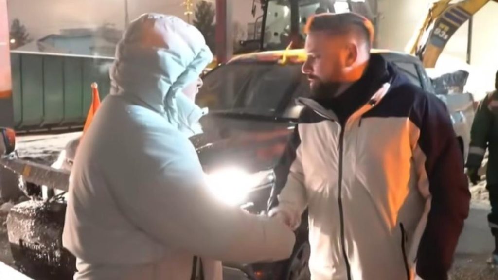 Vlad Popescu Piedone De azinoapte verific deszapezirea Sectorului 5