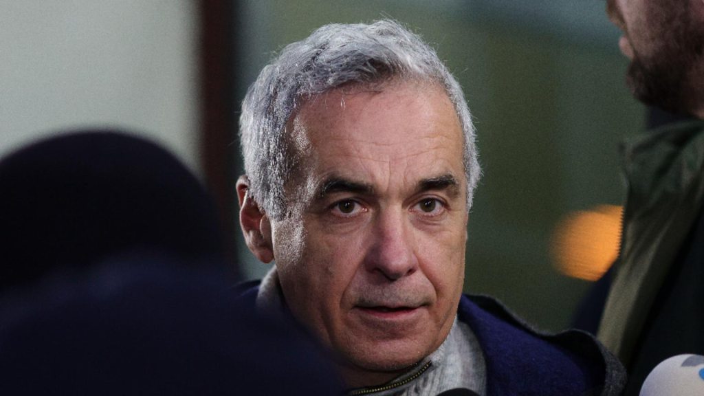 Perchezitii maraton pentru intimidarea sustinatorilor lui Calin Georgescu