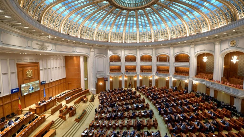 Cele mai multe absente nemotivate din Parlament Deputatii care au lipsit cel mai mult in 2025