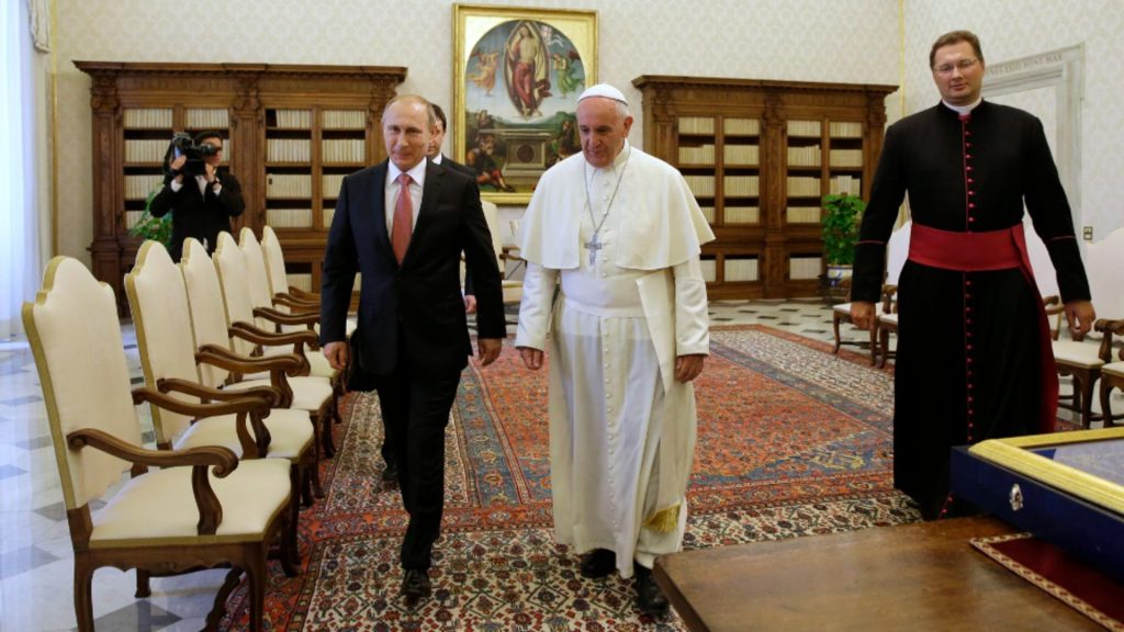 Cristoiu respinge scenariul CTP Slava Domnului ca nu Putin a avut ultima intalnire cu Papa