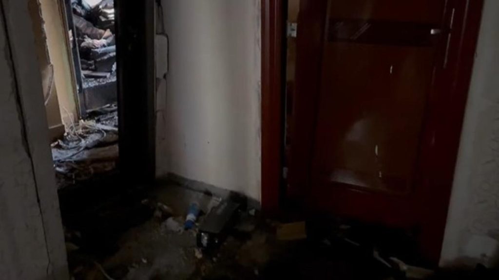 Explozie puternica intr un bloc din Ploiesti opt evacuati trei cu atacuri de panica