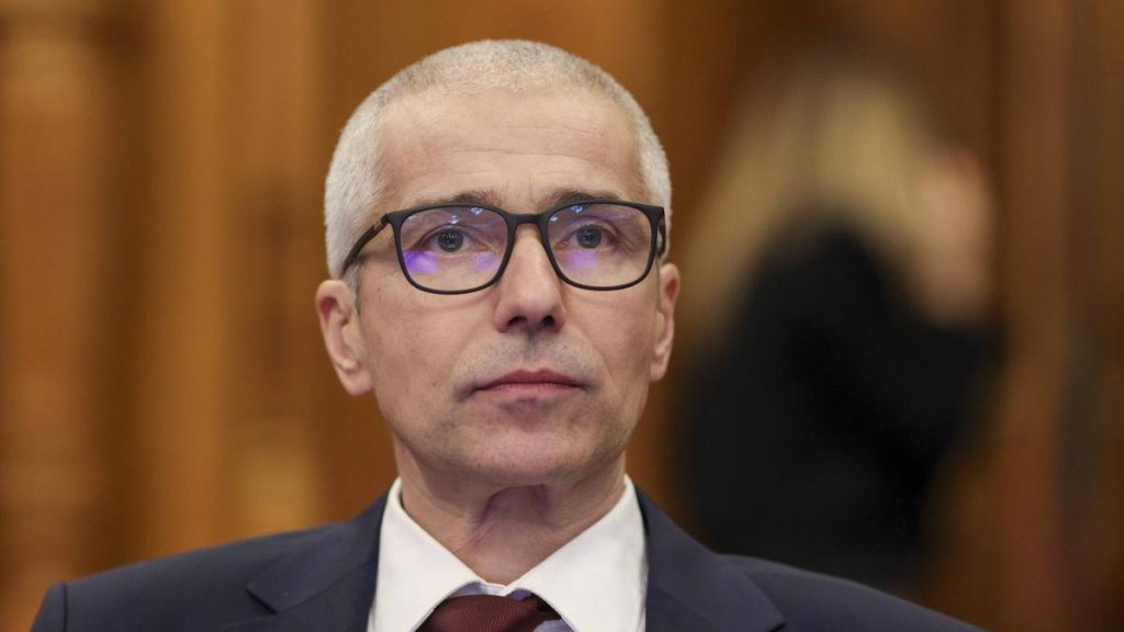 Ministrul Justitiei Instantele nu pot suspenda deciziile CCR Alegerile continua