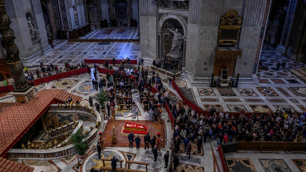 Zi de doliu national in Romania sambata in memoria Papei Francisc