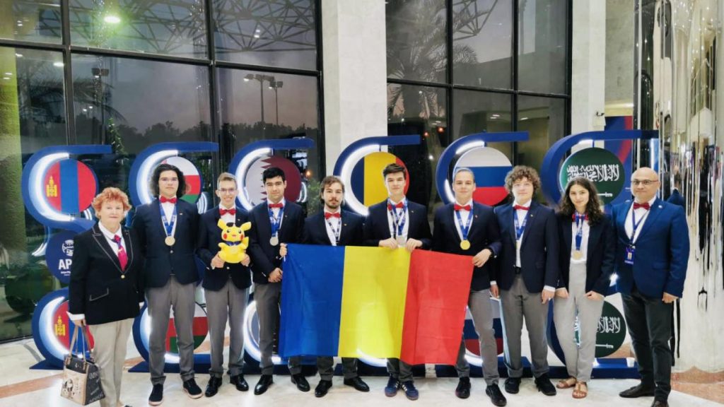 Elevii romani au obtinut sapte medalii la Olimpiada Asiatica de Fizica 2025