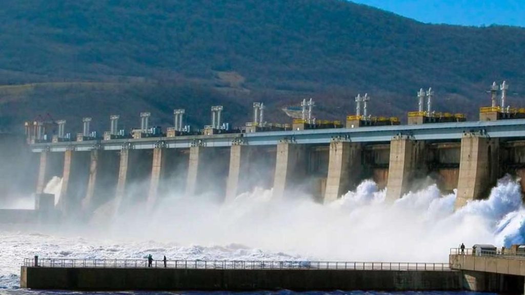 Hidroelectrica va monta panouri fotovoltaice pe 20 de hidrocentrale