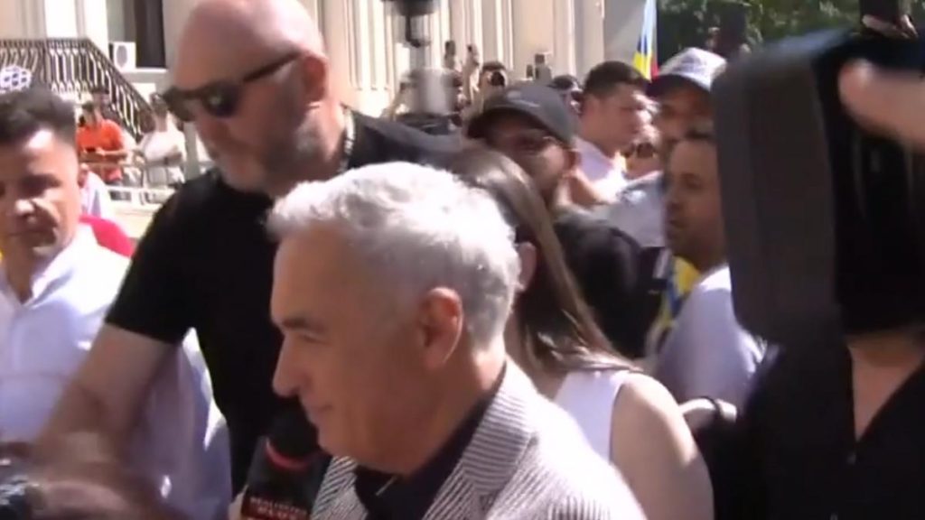 Calin Georgescu a fost chemat la Parchetul General
