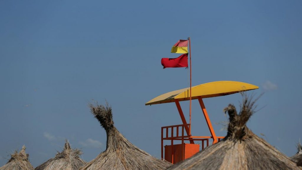Cod galben de vant puternic pe litoral si Delta Dunarii