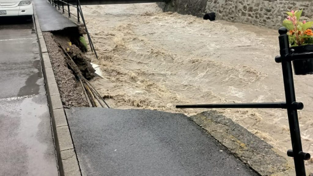 Cod galben de viituri si inundatii in mai multe judete
