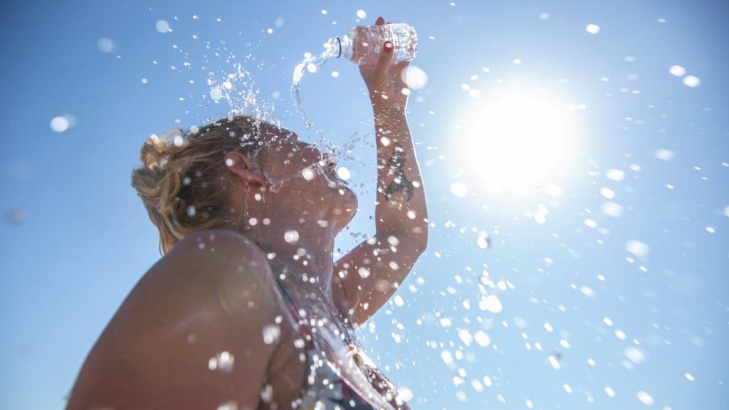 Meteorologii anunta 37 de grade Celsius joi si vineri
