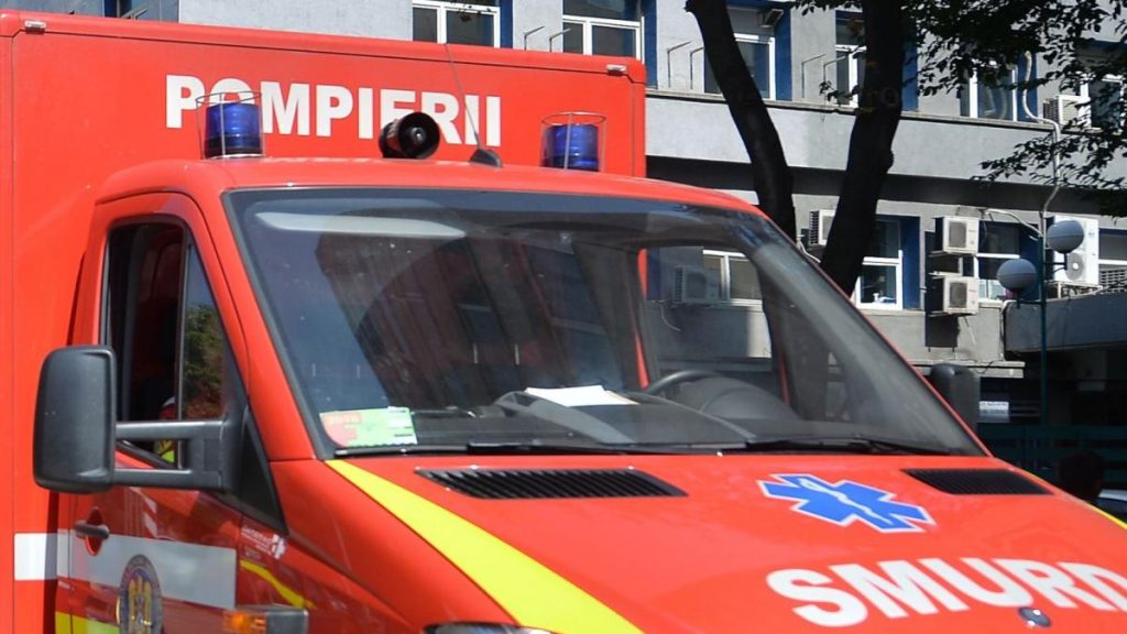 Sofer SMURD a fortat barierele pentru a ajunge la accident