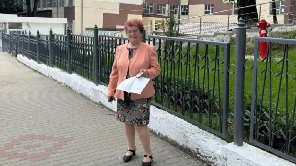 Toti ne nastem prosti dar nu trebuie sa ramanem