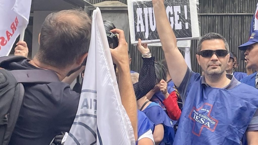 Angajatii TESA din Sanatate contesta OUG de austeritate