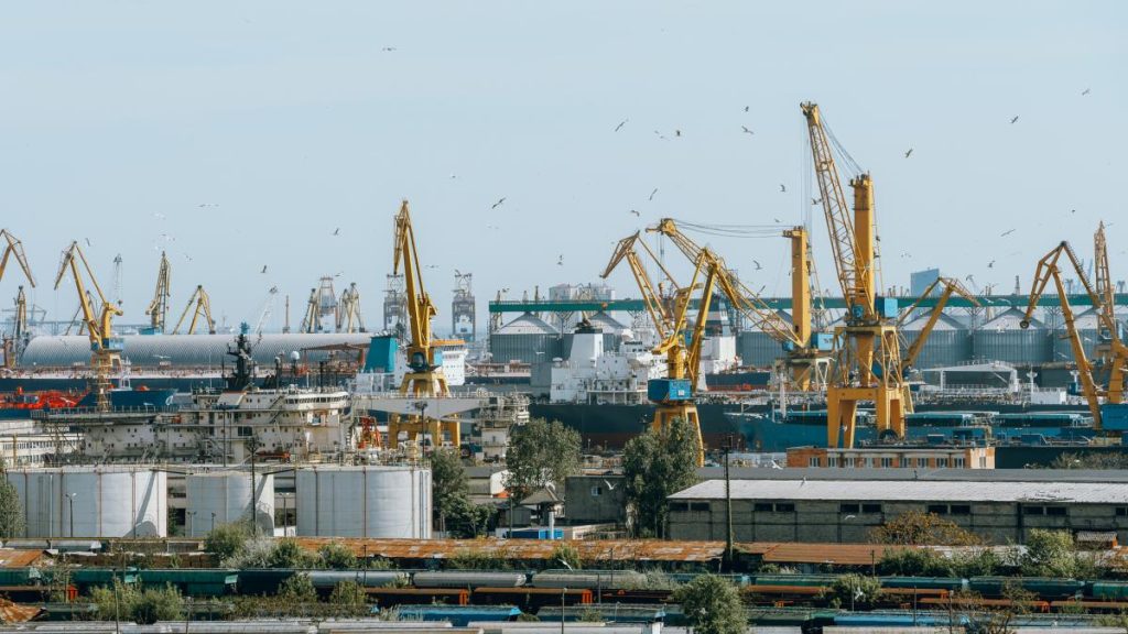 In timpul austeritatii porturile au dat bonusuri de 4 milioane euro