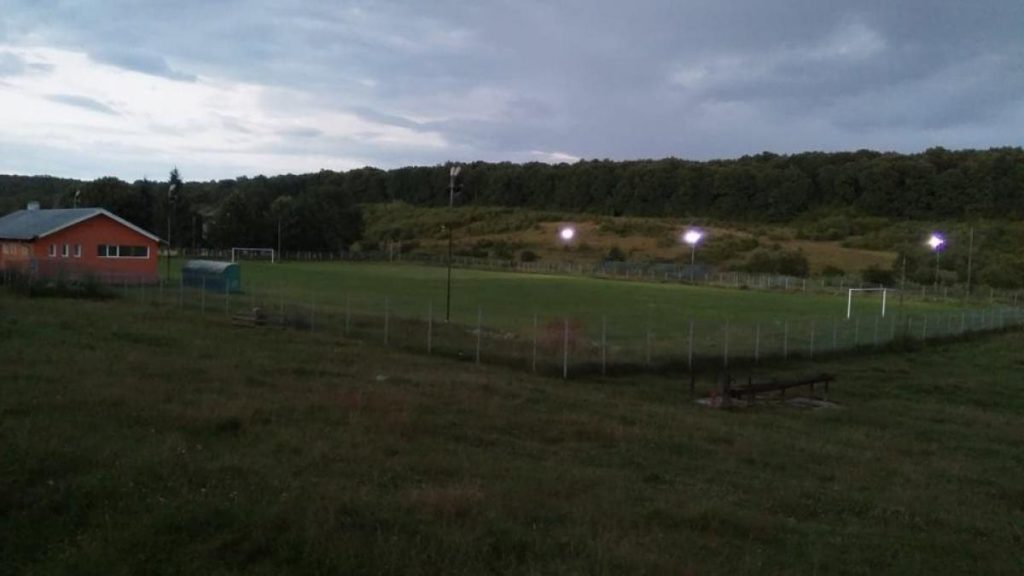 Investitii absurde din bani publici sat fara apa stadion pista de biciclete si gradinita fara copii