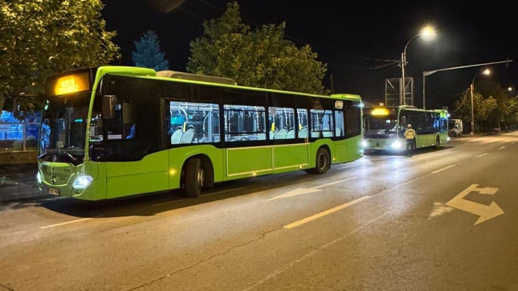 Liniile STB au program prelungit sambata seara