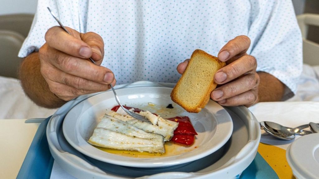 Ministrul Sanatatii Solicit managerilor de spital sa mancam cu pacientii
