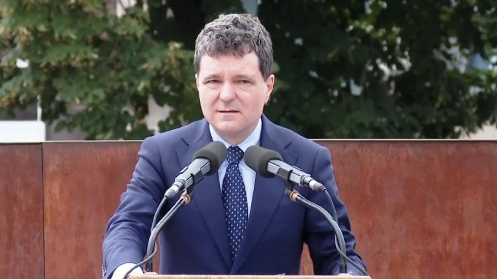 Nicustor Dan mesaj de Ziua Holocaustului Romilor Discriminarea persist