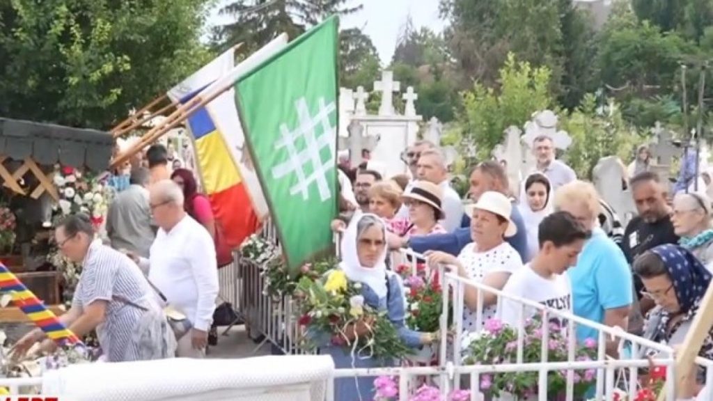 Patriarhia dezavueaza extremismul de la mormantul parintelui Ilie Lacatusu
