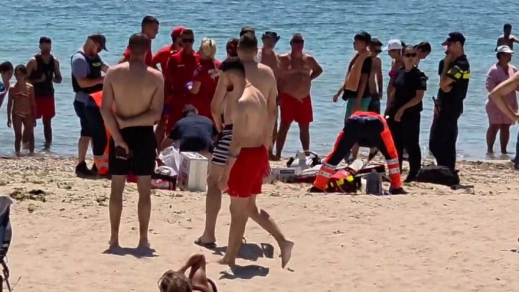 Un barbat a murit cazand in mare la 2 Mai