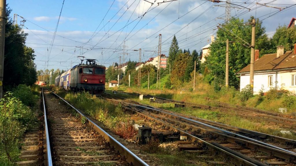 Vagoanele trenului de calatori s au desprins de locomotiva