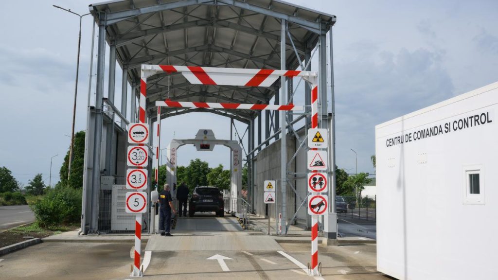 Vama Albita a primit scanere cu raze X pentru vehicule