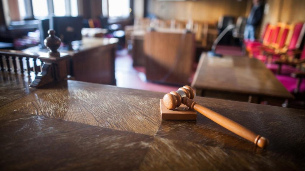 Blocaj total in justitie Magistratii suspenda procesele pentru pensii