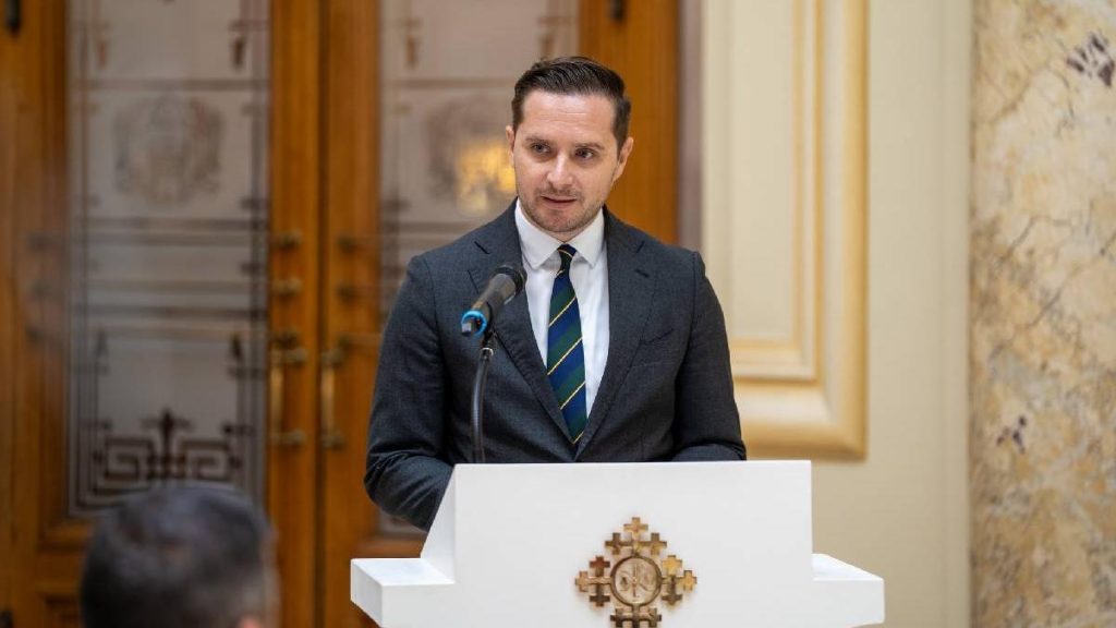 Bujduveanu Salariile directorilor trebuie reduse urgent