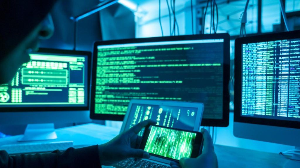 Ce este ClickFix metoda hackerilor Lazarus pentru atacuri