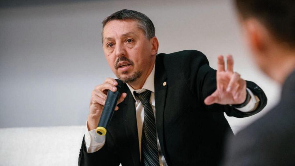Ce schimba Ministerul Educaiei in materiile liceale