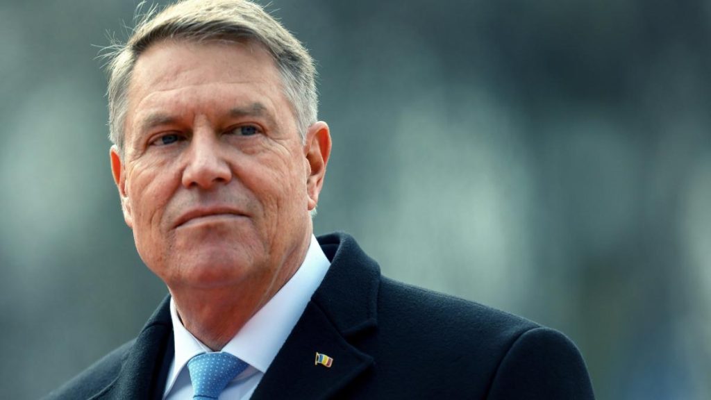 Iohannis somat de ANAF sa returneze aproape un milion de euro