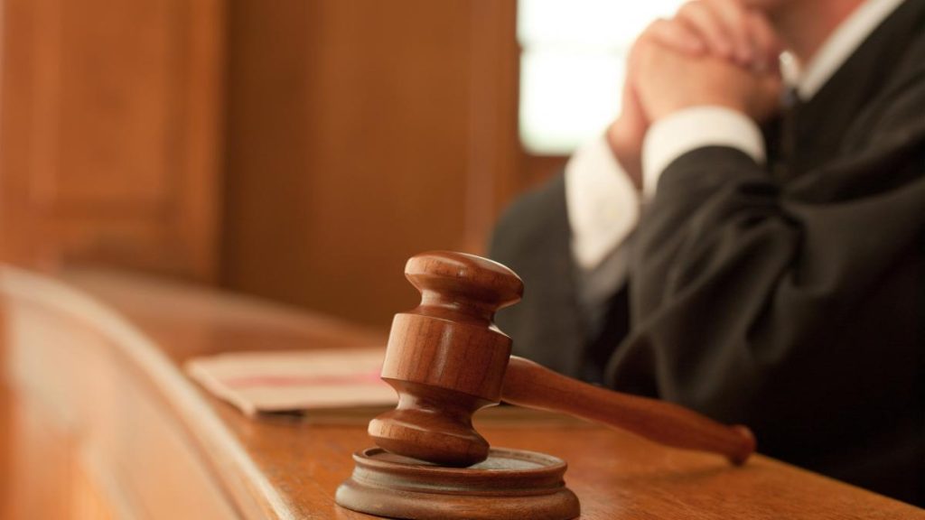 Magistratii din Bucuresti suspenda activitatea din cauza pensiilor speciale