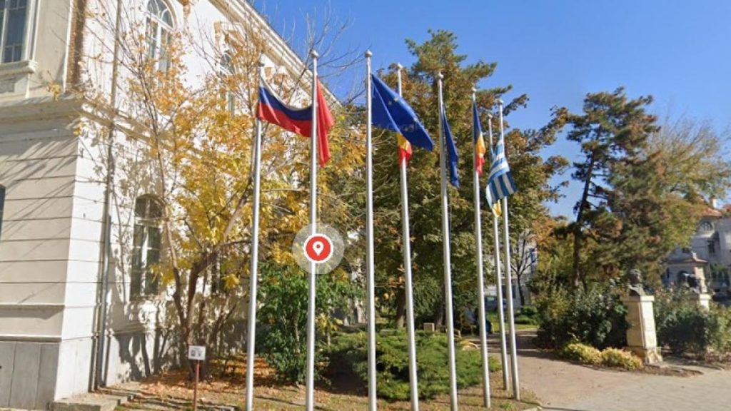 Oana Toiu cere Primariei Tulcea sa lase jos steagul Rusiei