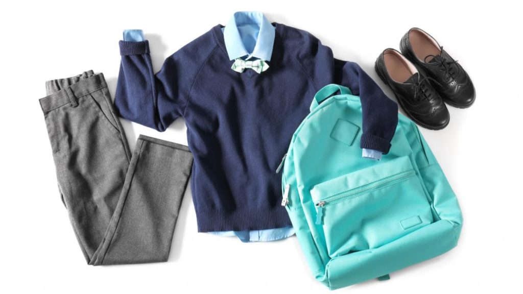Recomandari pentru parintii despre rechizite si uniforme scolare