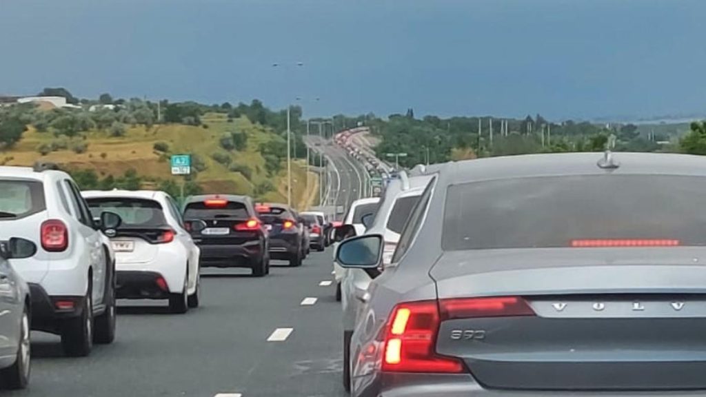 Trafic deviat pe Autostrada Soarelui din cauza unui accident