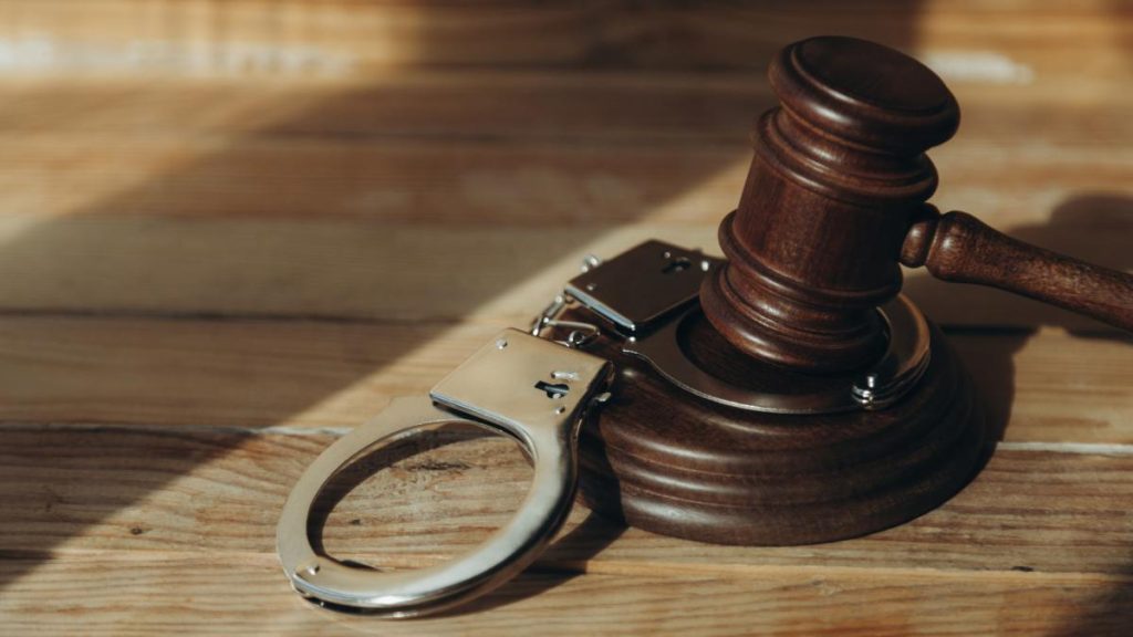Curtea de Justitie a UE clariifica predarea fugarilor