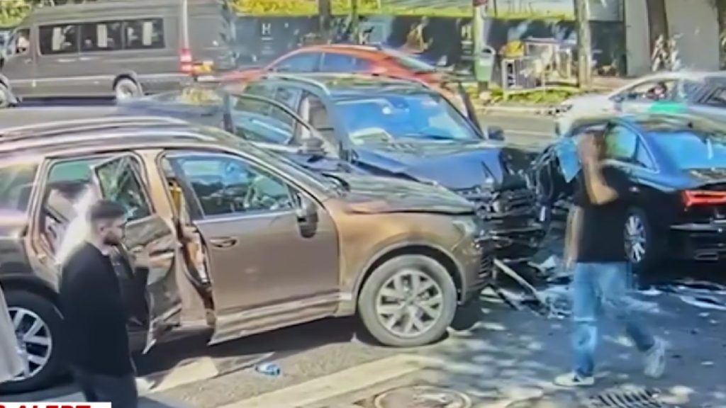 Fiul lui Ilie Dumitrescu cautat dupa accidentul grav