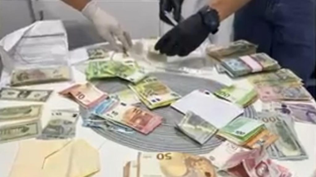 Managerul spitalului Caransebes retinut 24 de ore