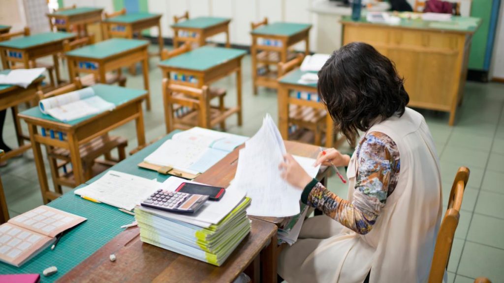 Ministerul Educatiei discuta despre masurile de austeritate