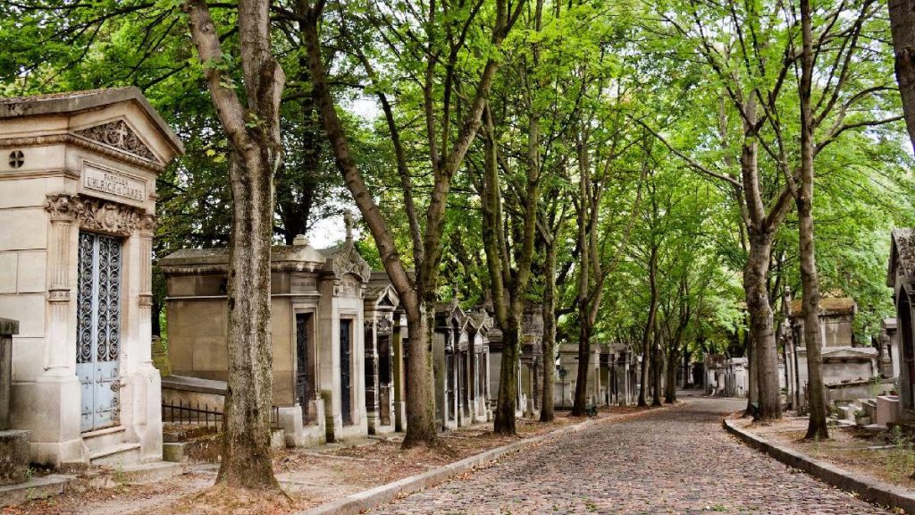 Mormantul lui George Enescu din Paris uitat complet