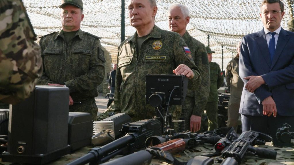 Putin in uniforma de camuflaj dupa Zapad 2025