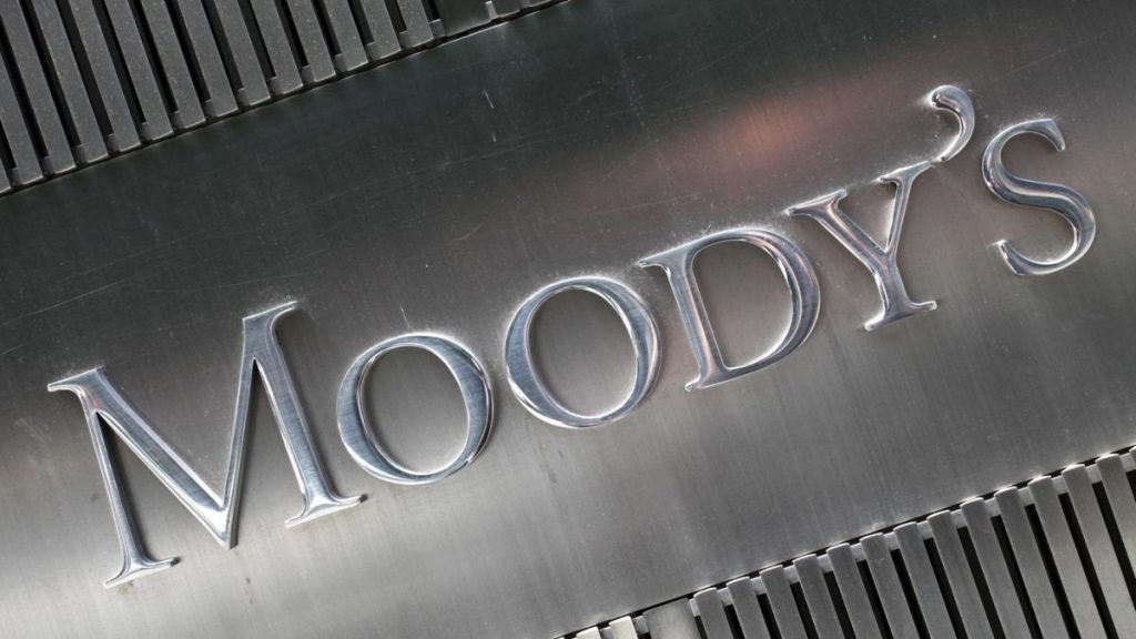 Romnia a depasit un obstacol Moodys confirma ratingul dar perspectiva e negativa