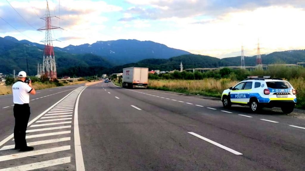 Scandal in Politie Seful IPJ Mehedinti prins cu 109 km h