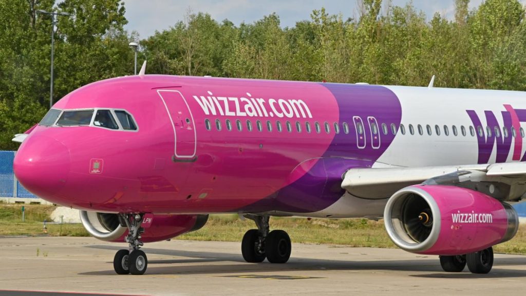 Scandal intr un avion Bruxelles Bucuresti romn agresiv