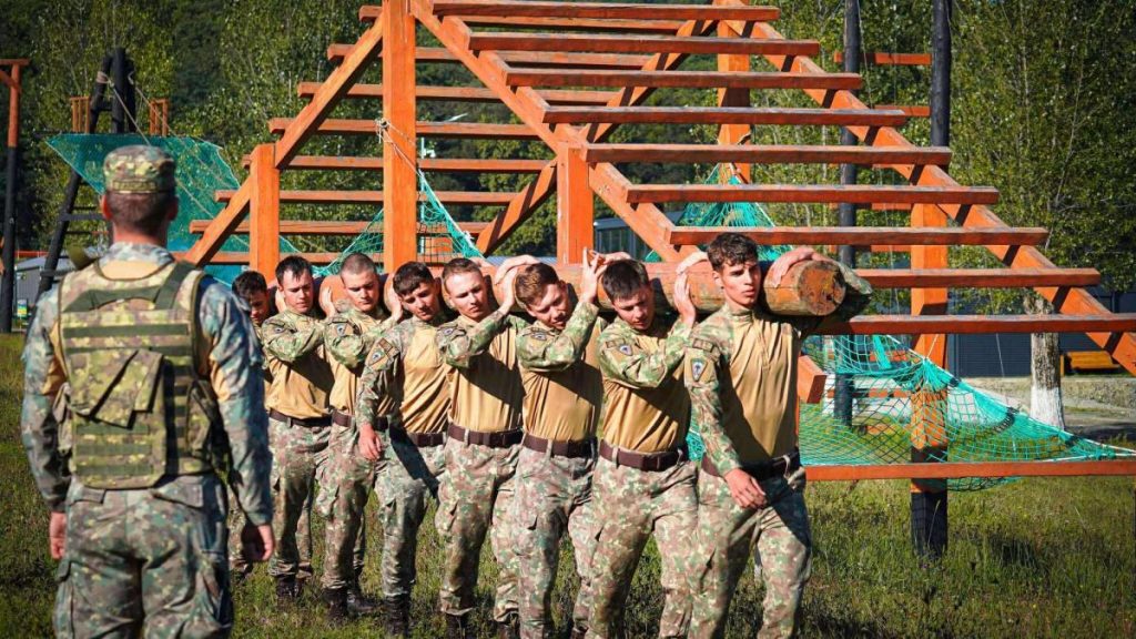Stagiu militar voluntar invatamant si recompensa financiara
